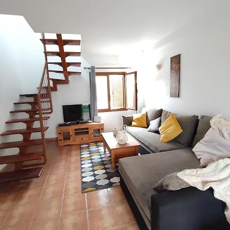 Holiday home Casa Gecko - Pueblo Canario -